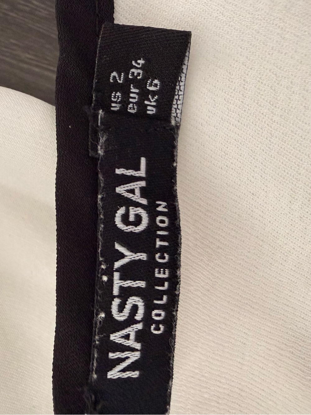 Nasty Gal White Tie-Front Crop Top with Black Trim - Picture 5 of 5
